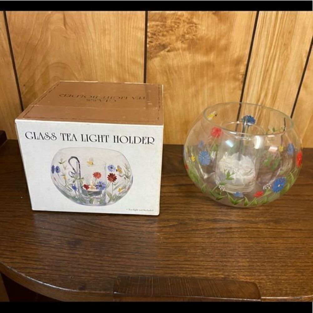 4/$25 NWT‎ Glass Tea Light Holder